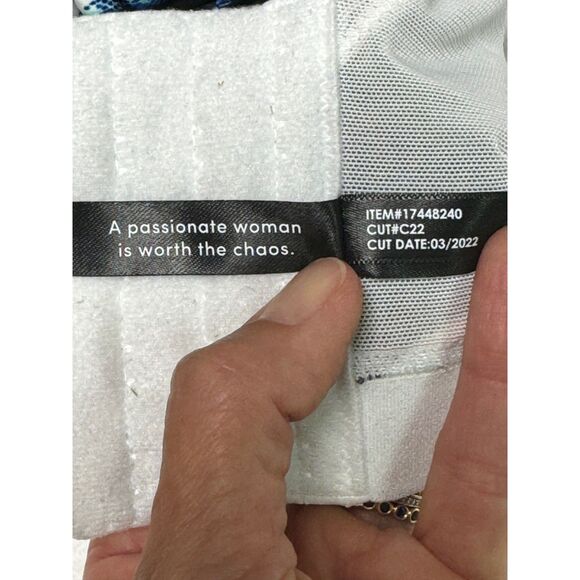 Bundle of 2 TORRID CURVE Bras, Balconette Bra and XO Plunge Push Up, Sz 40DD - Picture 7 of 16